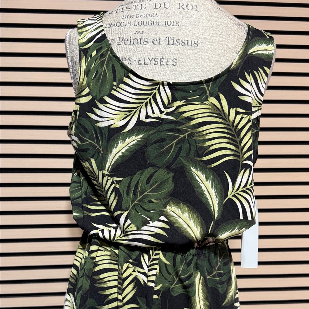 📌 Tropical Print Jumpsuit – EMALINE Petite. - Picture 2 of 16